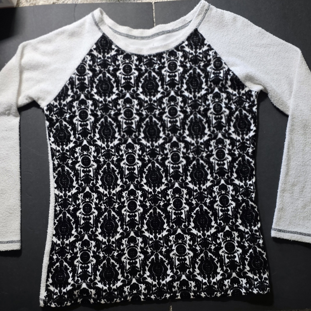 Disney official  Black and White Patterned Haunted mansion shirt